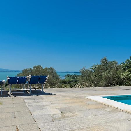 Poloturisticoumbria Rustico Con Piscina Vista Lago Passignano sul Trasimeno Buitenkant foto