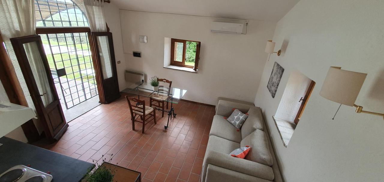 Poloturisticoumbria Rustico Con Piscina Vista Lago Passignano sul Trasimeno Buitenkant foto